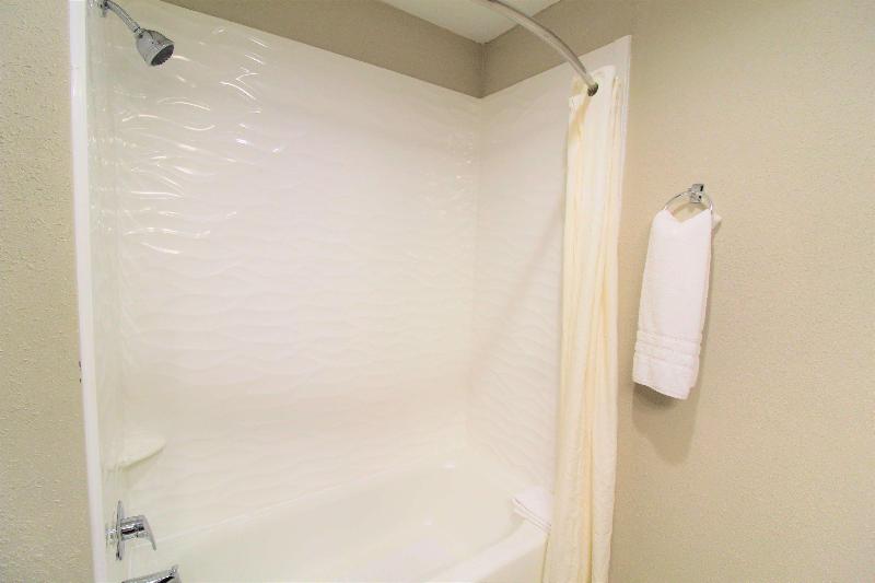 غرفة قياسية سرير كينج, Best Western Albemarle Inn