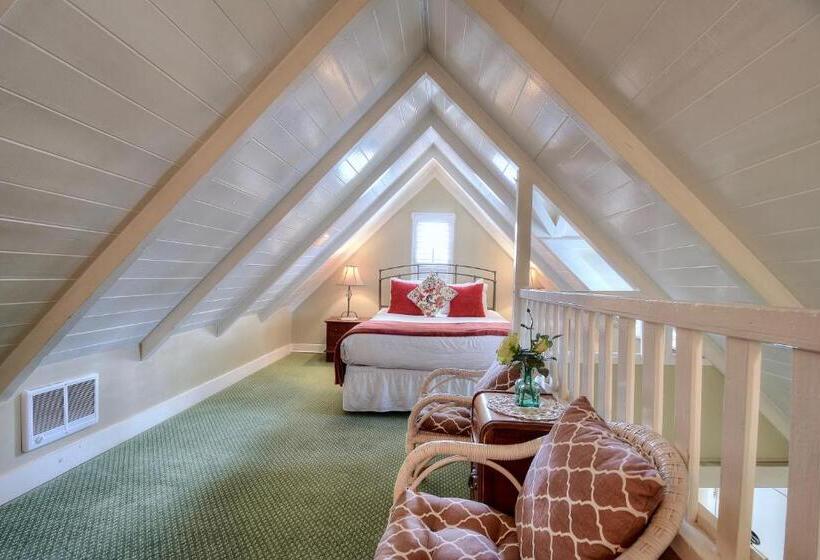 家庭套房, Carmel Green Lantern Inn