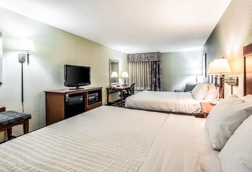 带2个双人床的标准工作室, Clarion Pointe Huntsville Research Park