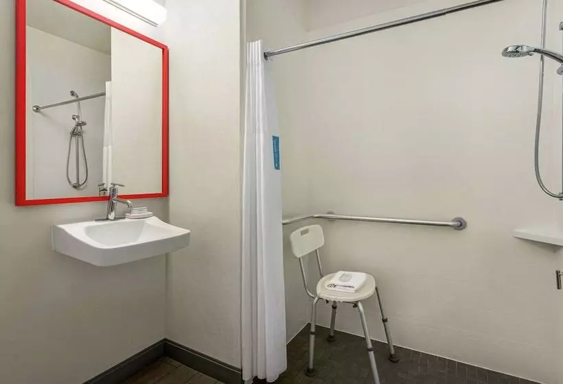 身障者適用スタンダードルーム, Hampton Inn Kansas City/blue Springs