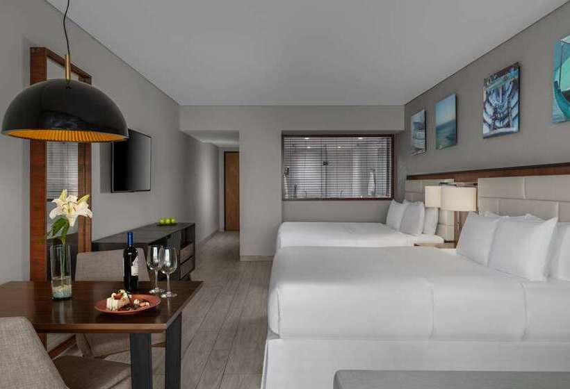 اتاق استاندارد با بالکن و چشمانداز دریا, Maren Fort Lauderdale Beach, Curio Collection By Hilton