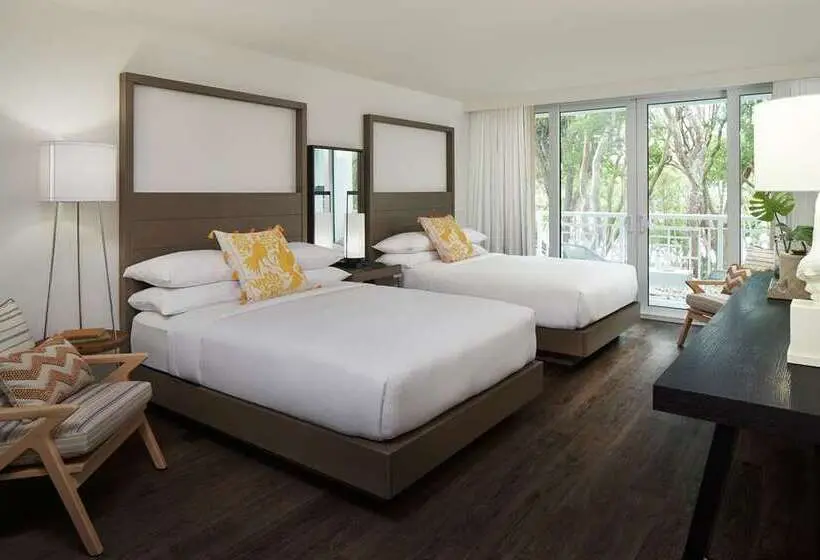חדר סטנדרט נוף לים עם מרפסת, Maren Fort Lauderdale Beach, Curio Collection By Hilton