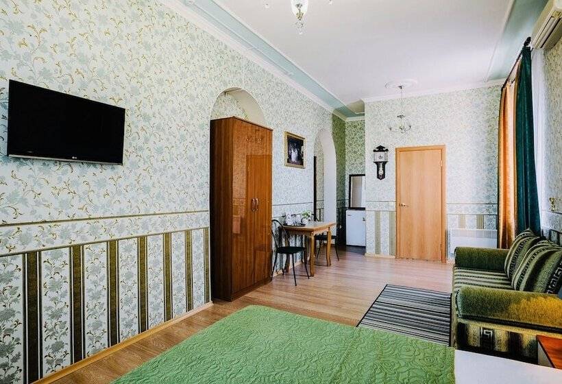 اتاق خانوادگی, 21 Century