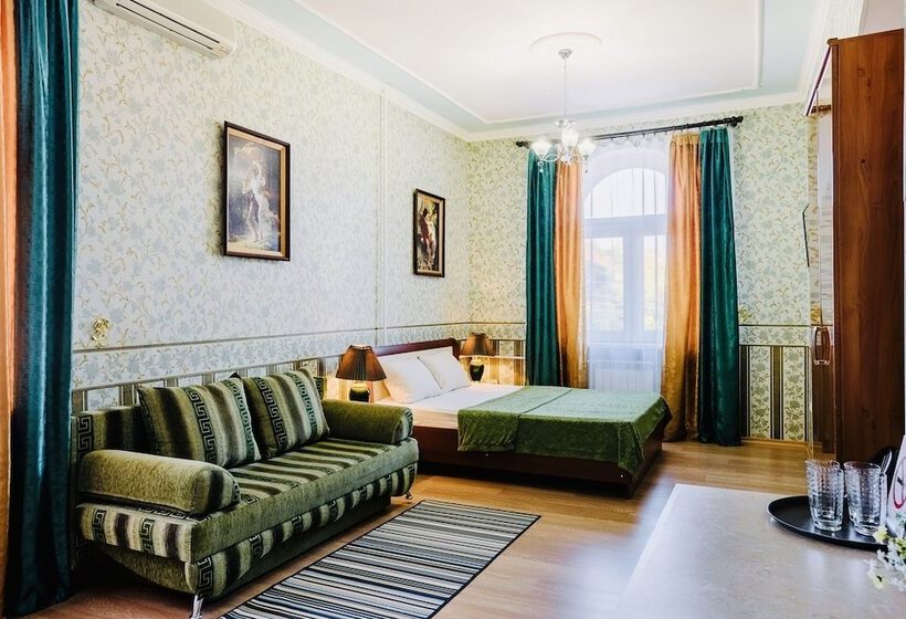 اتاق خانوادگی, 21 Century