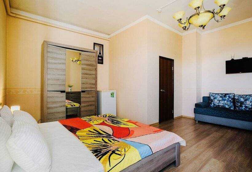 اتاق خانوادگی, 21 Century