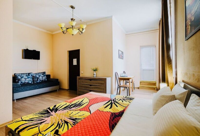 اتاق خانوادگی, 21 Century