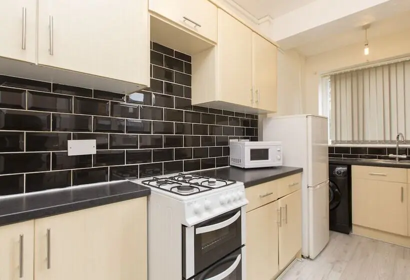 1ベッドルームハウス, Townhouse @ 97 Edleston Road Crewe