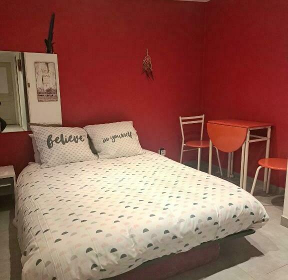 חדר סטנדרט, Ecoutez Les Oiseaux