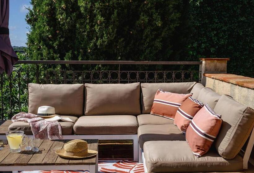 テラス付スイート, La Fontasse