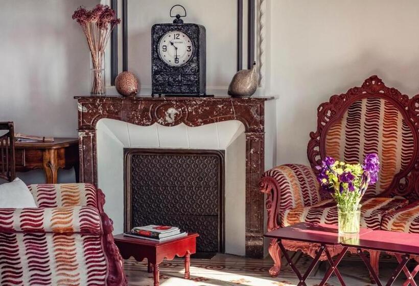 テラス付スイート, La Fontasse