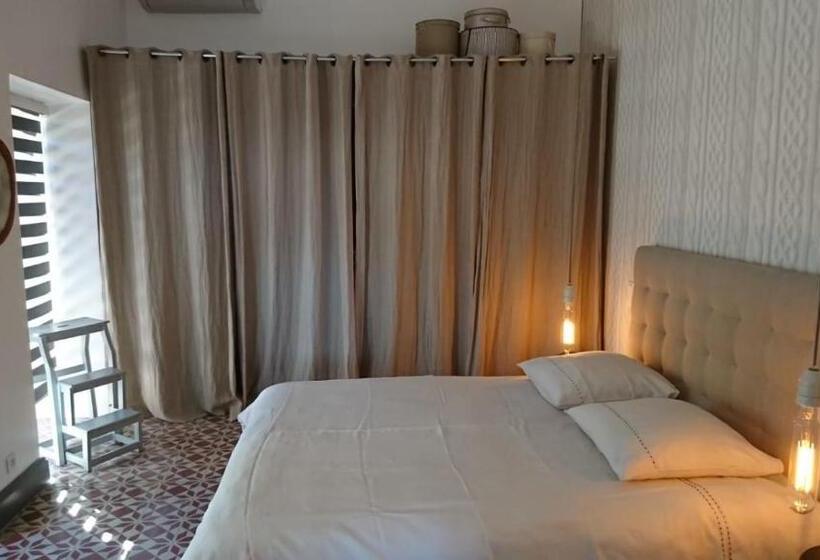 テラス付スイート, La Fontasse