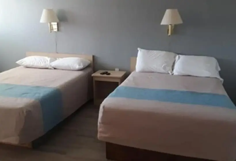 スタンダードルーム, Sands Motel