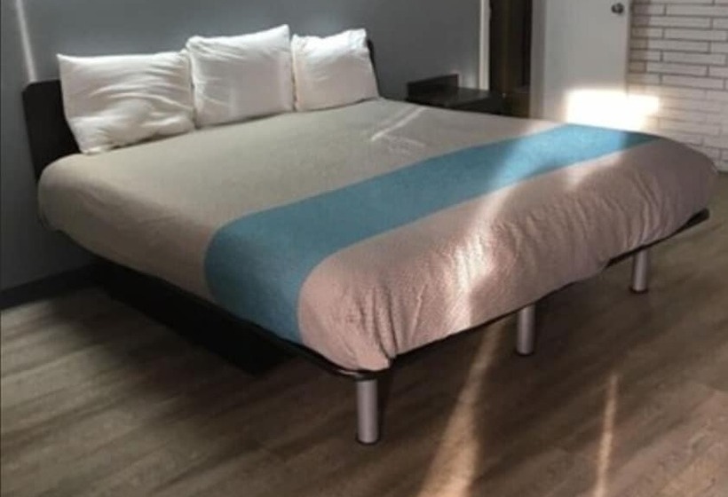 Номер Стандарт, Sands Motel