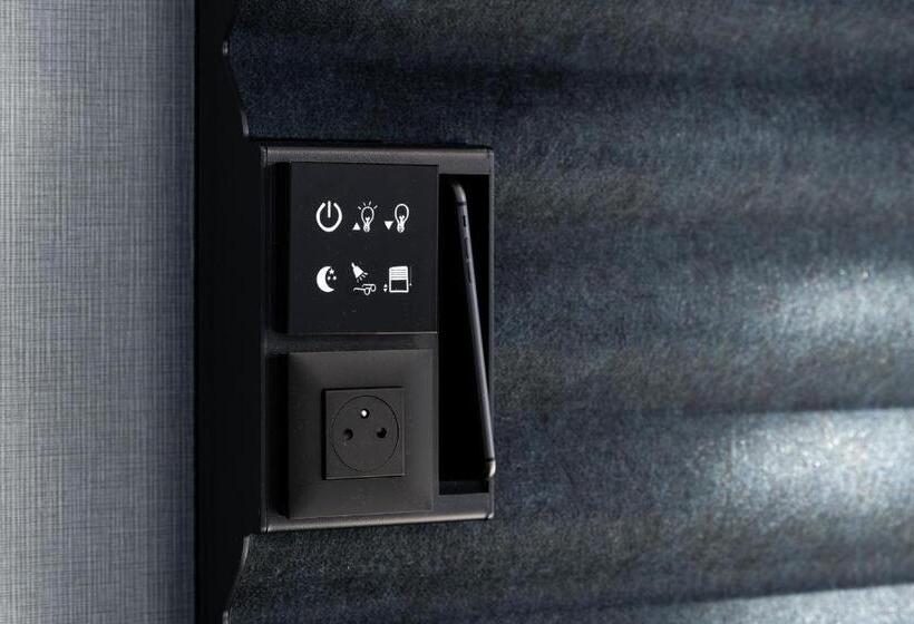 غرفة قياسية, Astay Antwerp