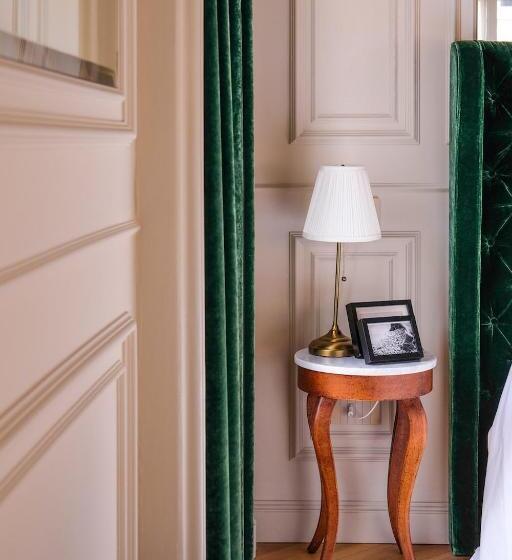 اتاق لوکس, Matilde Boutique