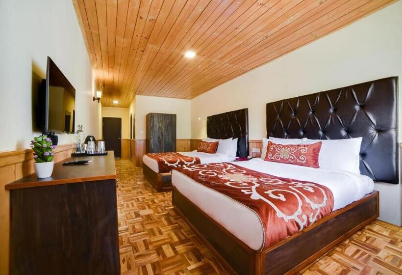 家庭间, Summit Khangri Karpo Retreat & Spa