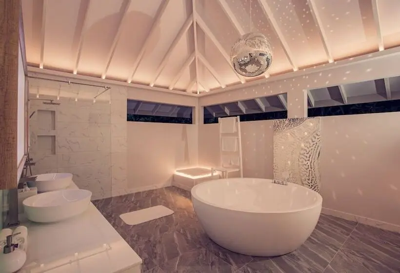 ویلای یک اتاق خوابه با استخر شنا, The Standard, Huruvalhi Maldives