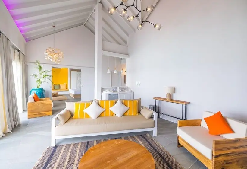 اتاق استاندارد, The Standard, Huruvalhi Maldives