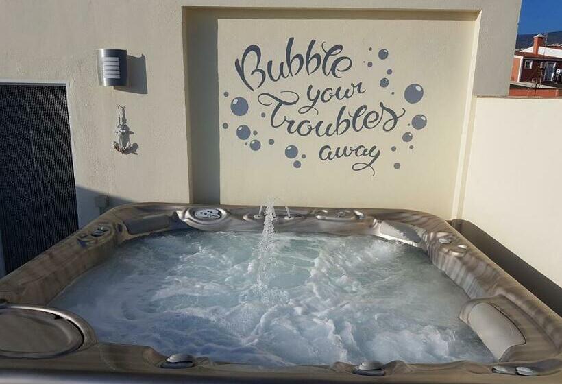 豪华海景房带阳台, Casa Mariposa Guesthouse  Adults Only