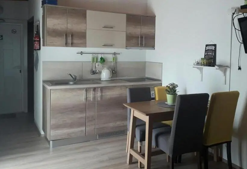 １ベッドルームアパートメント, Apartments Carev 1293