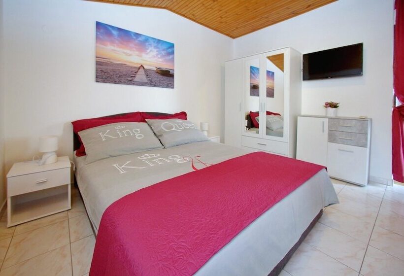 شقة غرفة واحدة, Apartments Verka