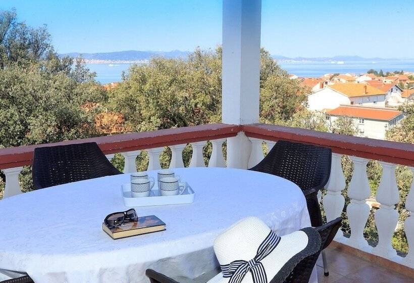 شقة غرفة واحدة, Apartments Verka