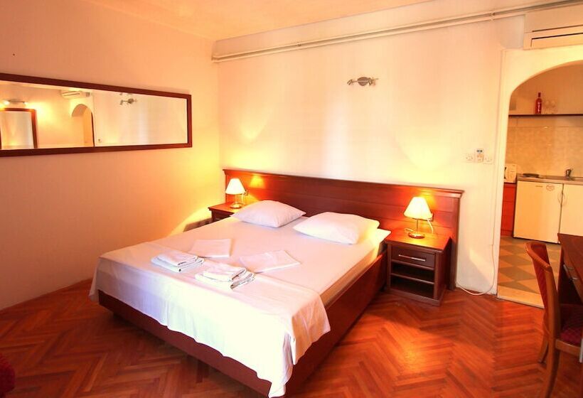 バルコニー付きスタンダードステューディオ, Guest House Zec Lopud