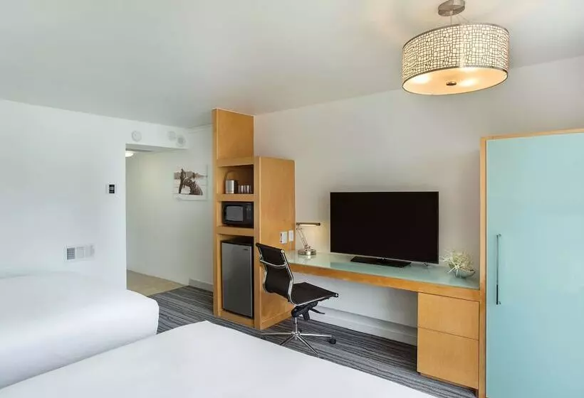２ダブルベッドのスタンダードルーム, Grand Naniloa Hotel Hilo   A Doubletree By Hilton