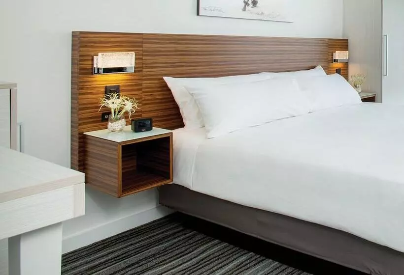身障者適用ダブルベッド付きスタンダードルーム, Grand Naniloa Hotel Hilo   A Doubletree By Hilton