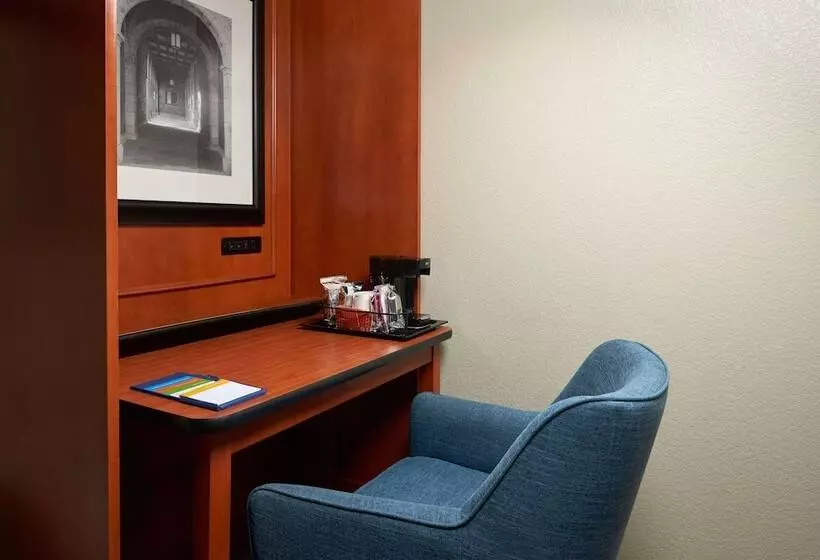 اتاق استاندارد, Hampton Inn Ann Arborsouth
