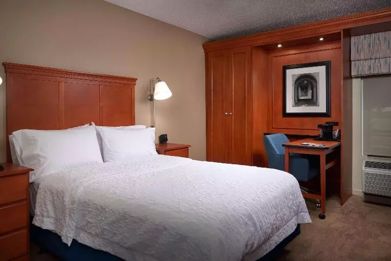 اتاق استاندارد, Hampton Inn Ann Arborsouth