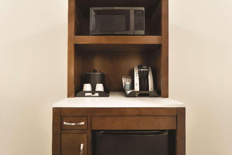 غرفة قياسية سرير كينج, Hilton Garden Inn Anaheim Garden Grove