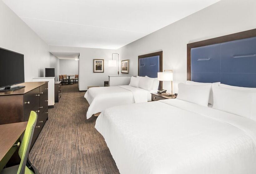 جناح, Holiday Inn Express & Suites Wilmington Newark, An Ihg