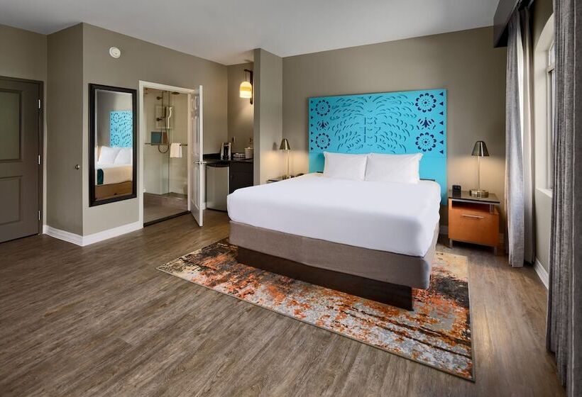 חדר סטנדרט מיטה זוגית, Indigo San Antonio Riverwalk, An Ihg