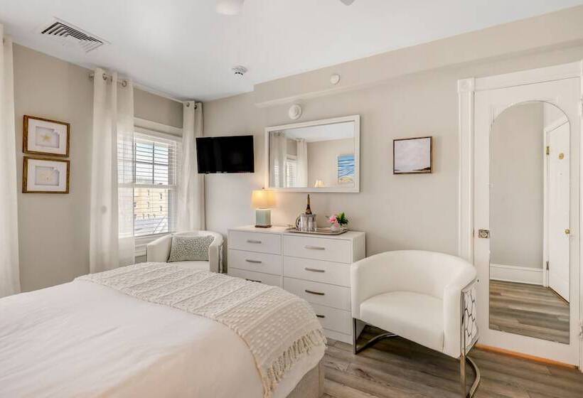 标准间, The Hewitt Wellington