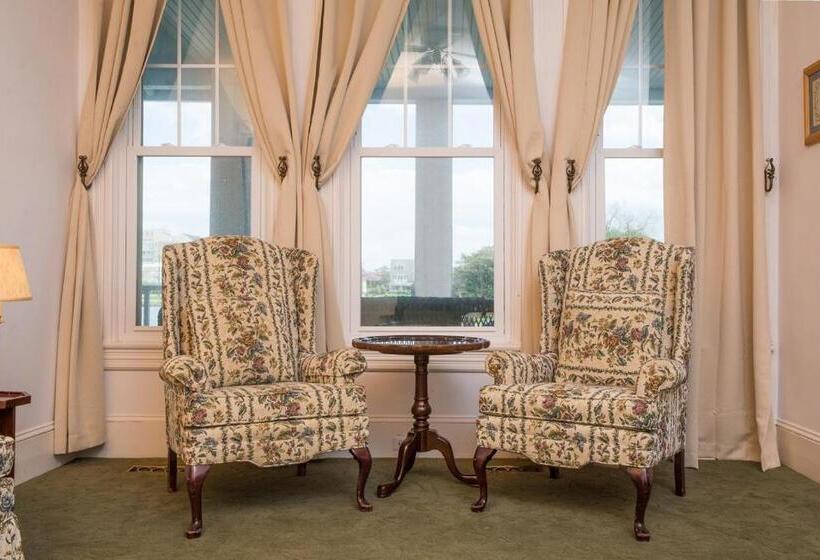 豪华房间, The Hewitt Wellington