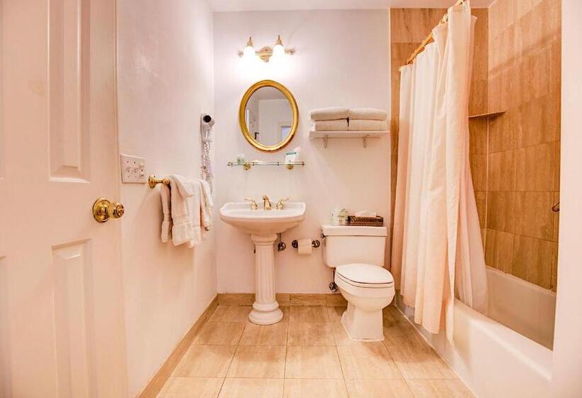 豪华房间, The Hewitt Wellington