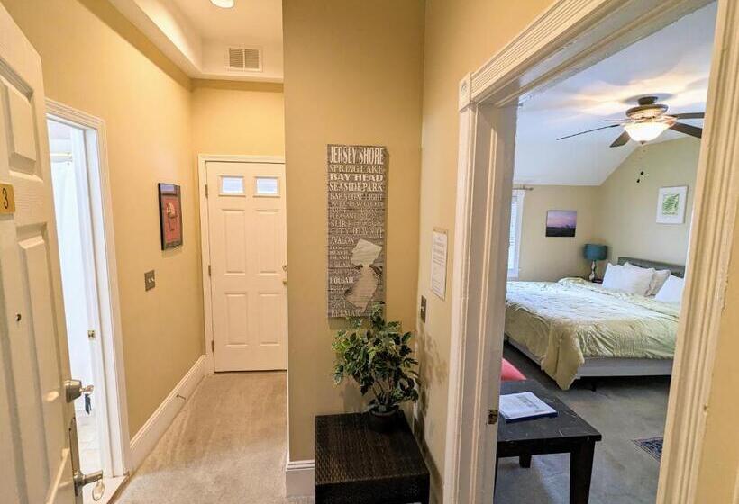 带泳池观景的豪华房, The Hewitt Wellington