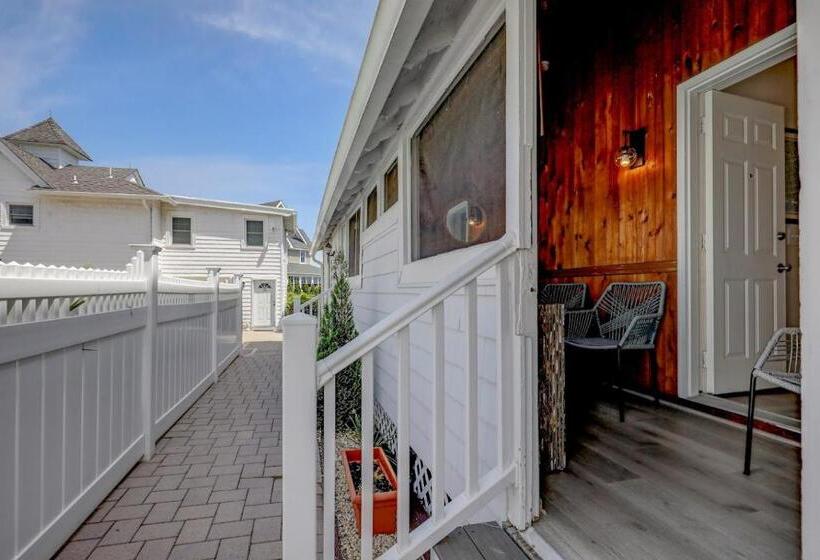 带泳池观景的豪华房, The Hewitt Wellington