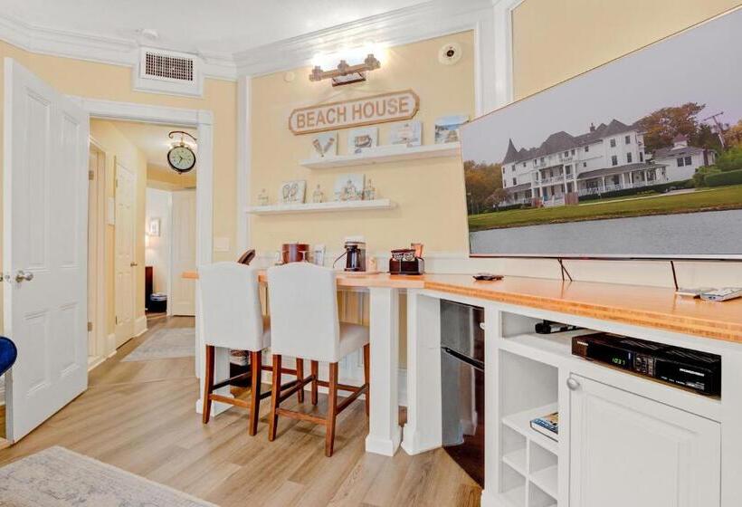 高级套房, The Hewitt Wellington