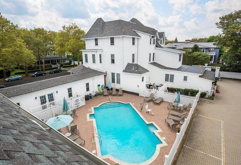 标准间, The Hewitt Wellington