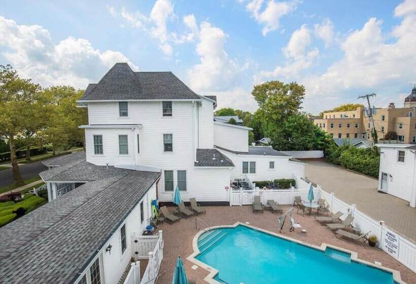 标准间, The Hewitt Wellington