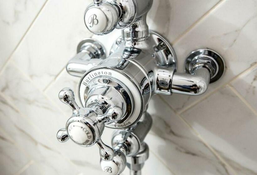 带大床的豪华间, Burnside