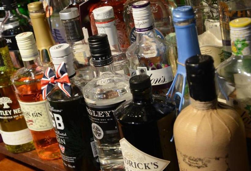 バス共有のスタンダードルーム, The White Hart