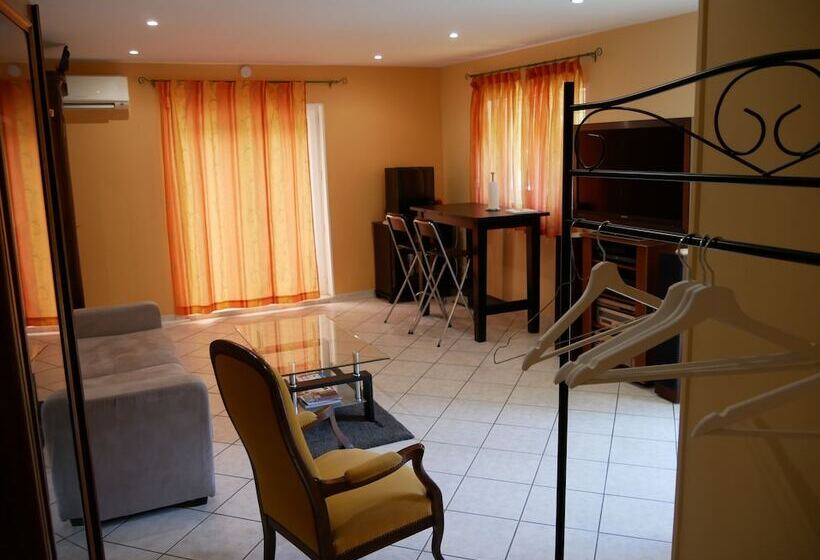 Номер Стандарт, Villa Seignemartin