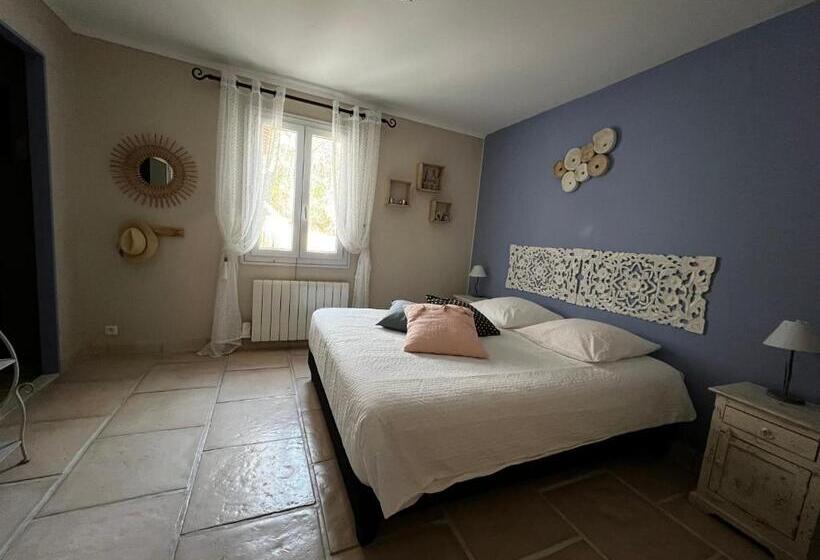 Standard room with outdoor bath, Villa Quinissole