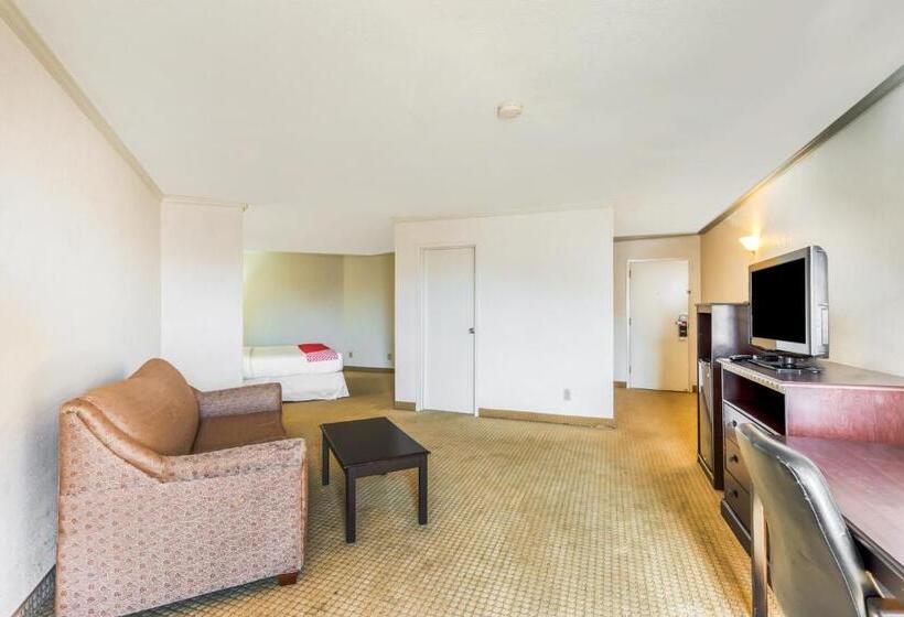 Номер Премиум, Capital O Nacogdoches Hwy 59 & Sw Stallings