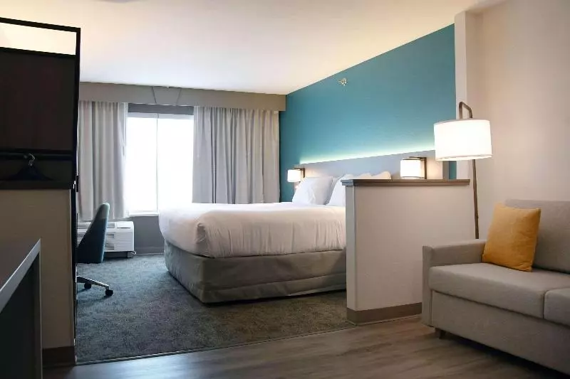 Sviitti King-vuode, Comfort Inn & Suites Nw Milwaukee