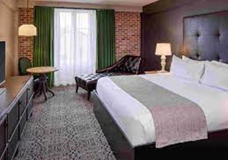스탠다드 룸 킹사이즈 침대, Holiday Inn Hotel French Quarter Chateau Lemoyne, An Ihg