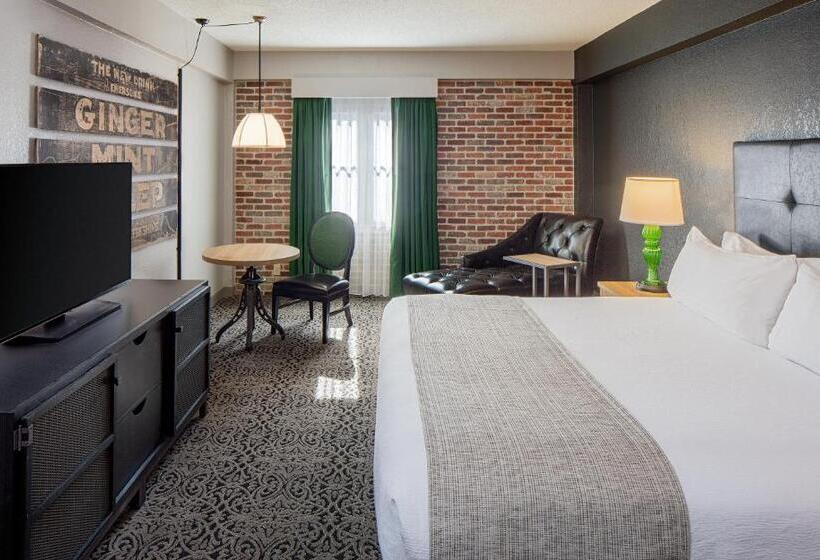 스탠다드 룸 킹사이즈 침대, Holiday Inn Hotel French Quarter Chateau Lemoyne, An Ihg